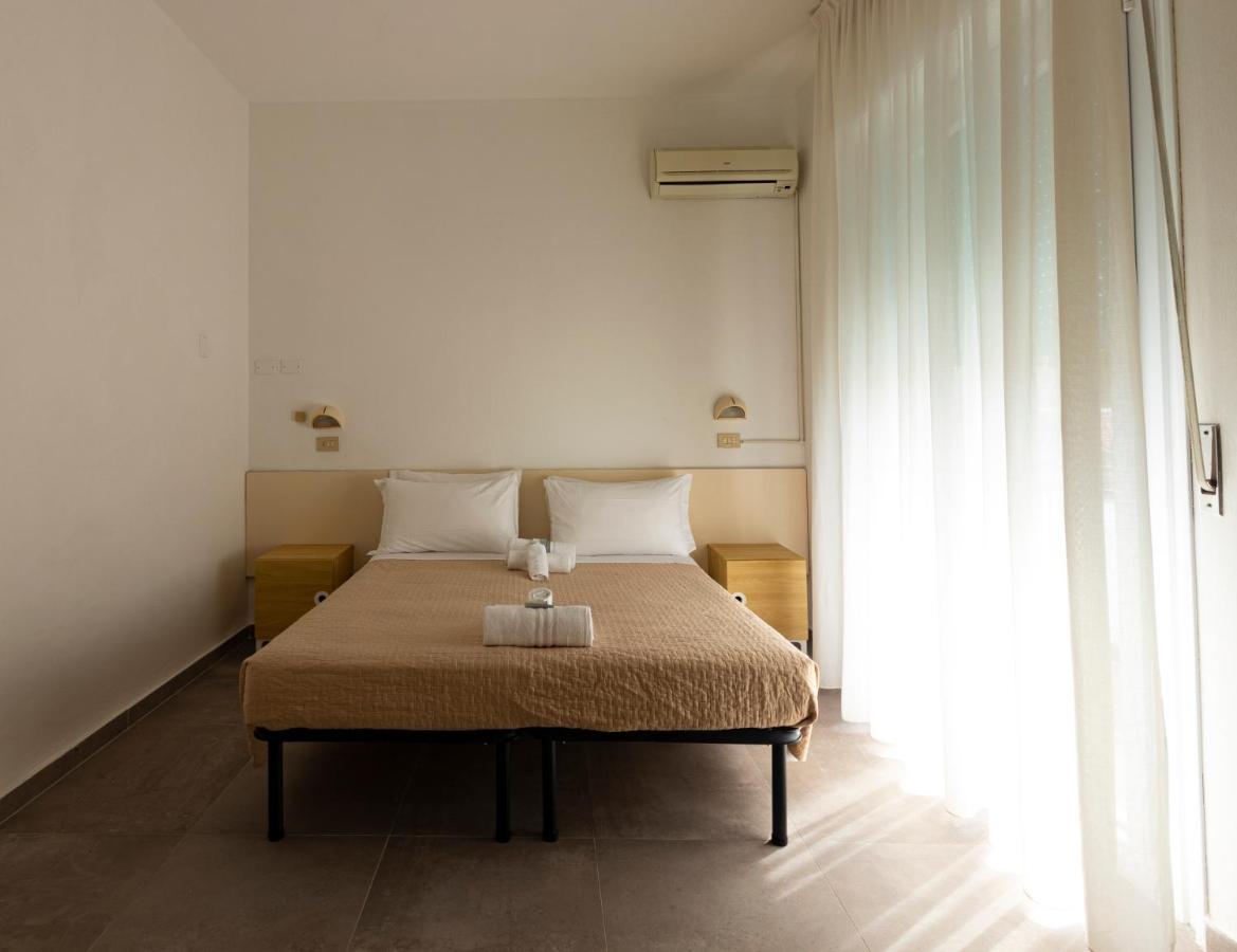 Hotel Baden Baden Rimini Exteriör bild